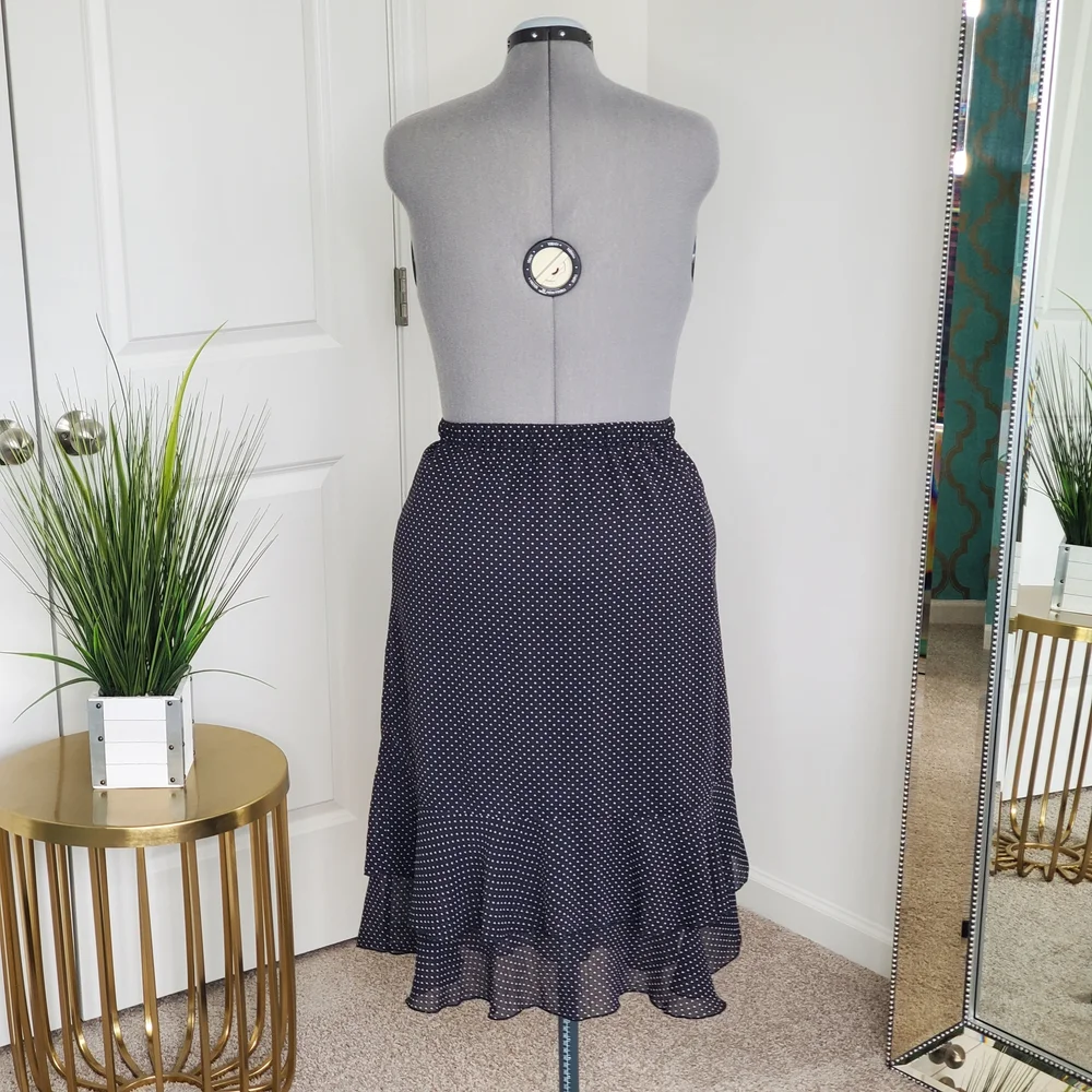 Sag Harbor Women's Polka Dot Skirt, Black/White (Size XL Petite) - Picture 3 of 7